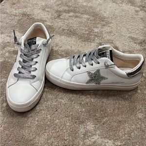 Vintage Havana Star Sneakers Size 7.5